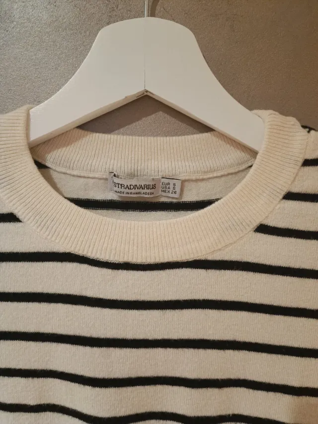 Jersey rayas Stradivarius blanco y negro