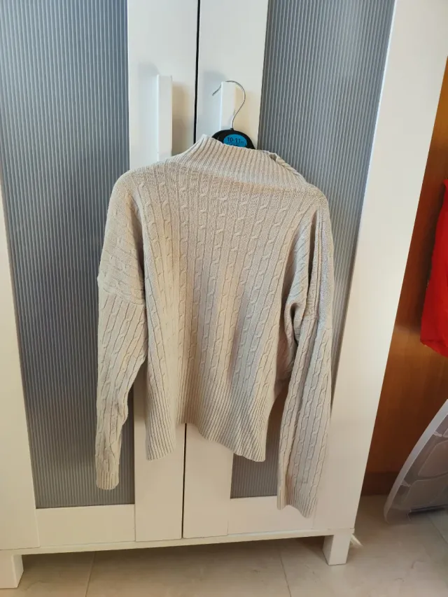 Jersey beige trenzado cuello alto talla S