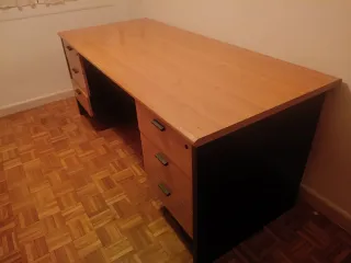 Mesa de despacho madera maciza 2 cajoneras