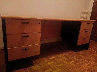 Mesa de despacho madera maciza 2 cajoneras