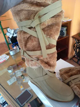 Botas altas forradas talla 41