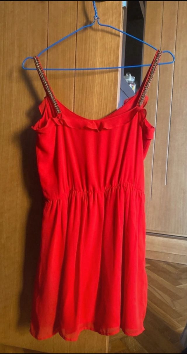 Vestido corto tirantes Zara