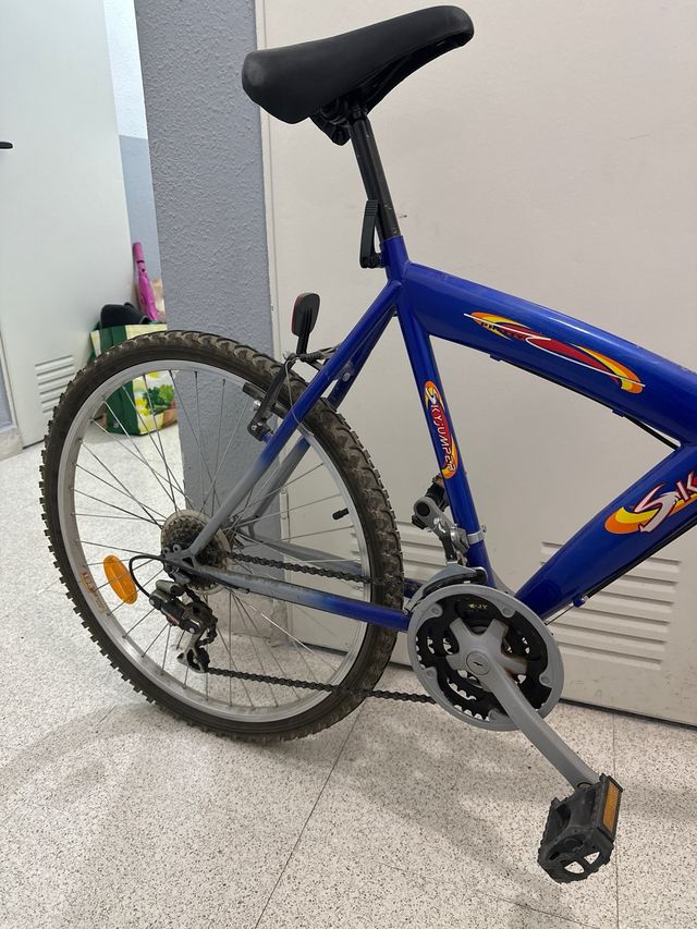 Bicicleta azul para adulto