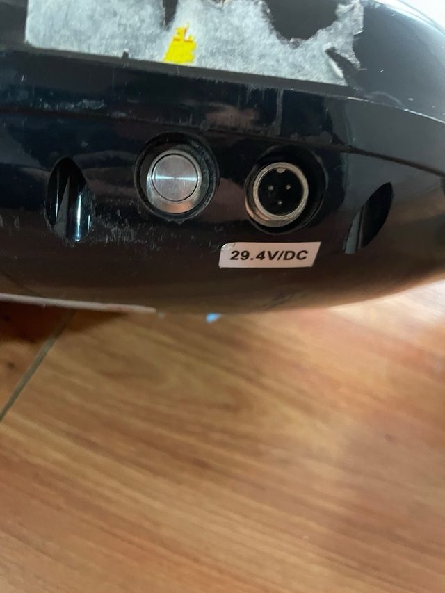 Hoverboard SK8 Negro Se vende sin cargador