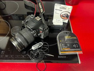 Canon T4i / 650D + 18-135mm + Accesorios