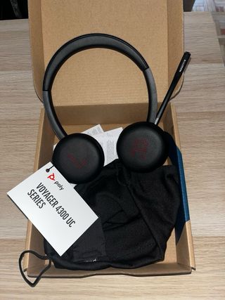 Cascos Poly Voyager 4320 UC Inalámbricos