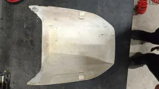 Yamaha FZR Genesis Parte Trasera con colin