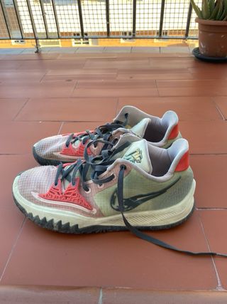Nike Kyrie Low 4 Verde y Rojo