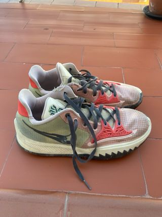 Nike Kyrie Low 4 Verde y Rojo