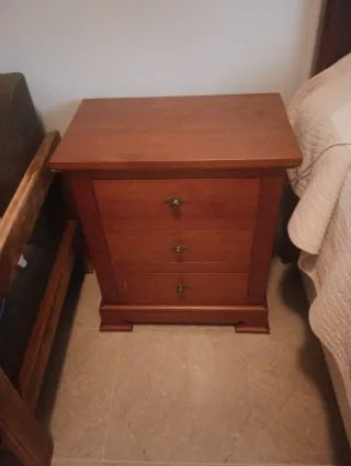 Cabecero de madera para cama de matrimonio