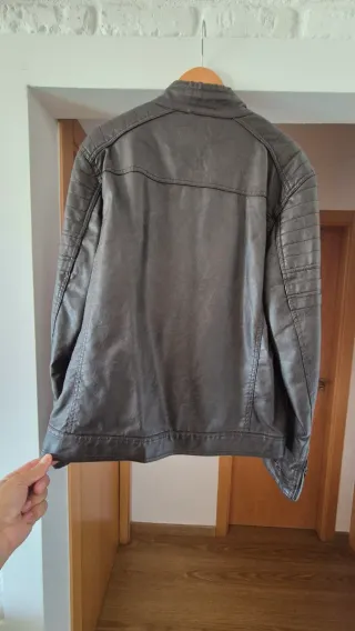Chaqueta polipiel marrón oscura Talla XL