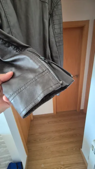 Chaqueta polipiel marrón oscura Talla XL