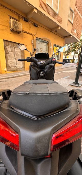 Yamaha XMAX 125 Scooter