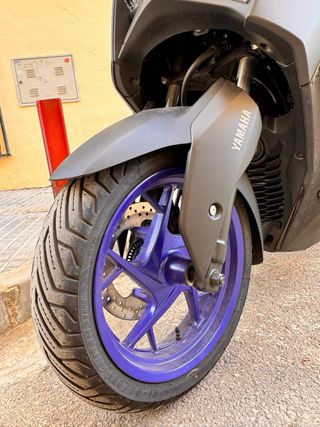 Yamaha XMAX 125 Scooter