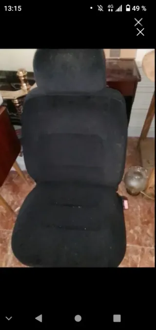 Asiento de coche negro