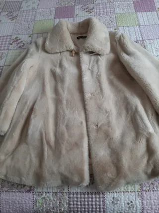 Chaquetón pelo Punto Roma beige talla L