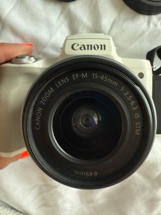 Canon EOS M50 Mark II Bianca + EF-M 15-45mm