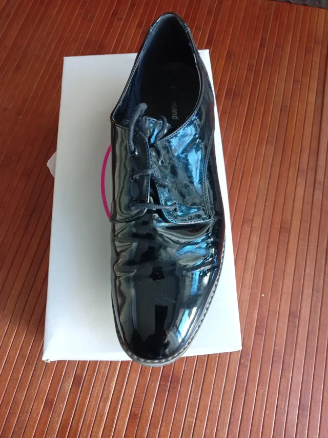 Zapato charol negro