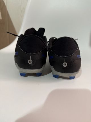 Botas de fútbol Nike Tiempo Negras