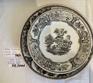 BAJADA DE PRECIO 12 Platos negros antiguos
