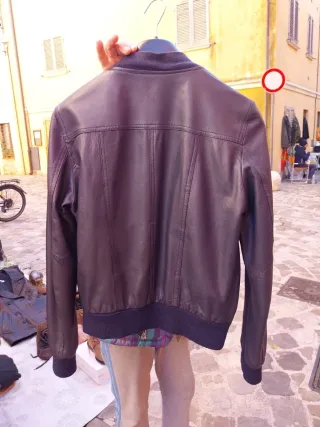 Giubbotto in pelle blu