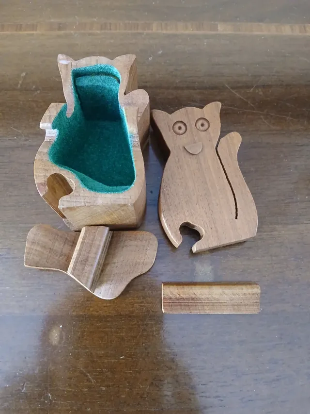 Scatolina puzzle gatto legno