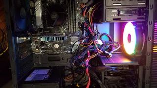 Torre Corsair Carbide 100R 64GB RAM