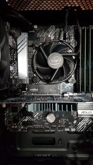 Torre Corsair Carbide 100R 64GB RAM