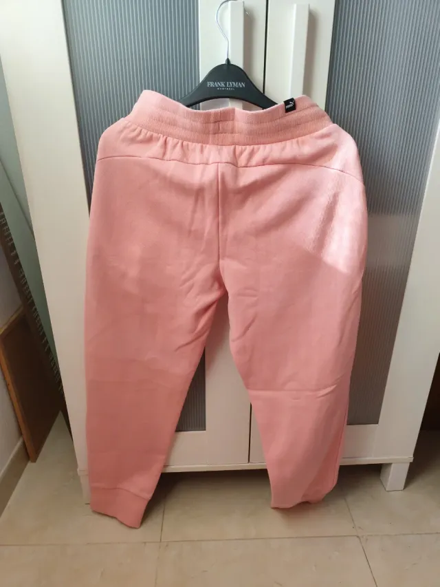Pantalón chándal Puma rosa