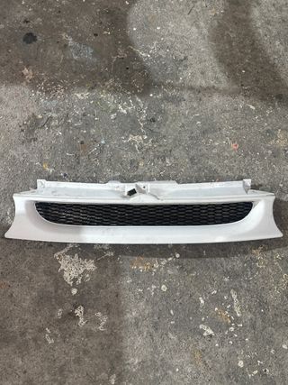Rejilla Delantera Golf 4