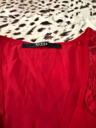 Top Guess Rojo Encaje