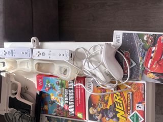 Nintendo Wii U Mario Kart 8 Premium Pack