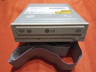 Reproductor y Regrabadora DVD LG