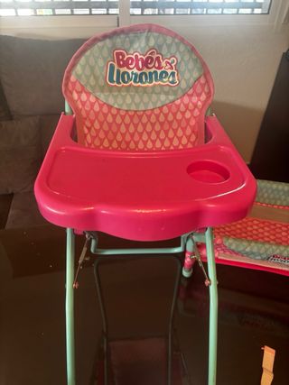 Accesorios Bebés Llorones: Trona,portabebes y cuna