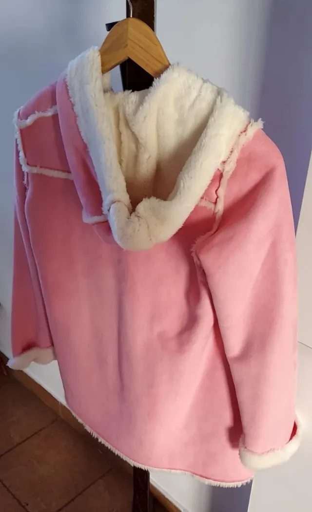 Abrigo rosa con forro blanco talla 11/12 años