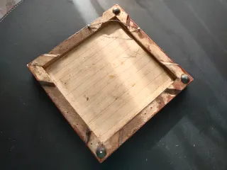 Baldosa antigua decorada