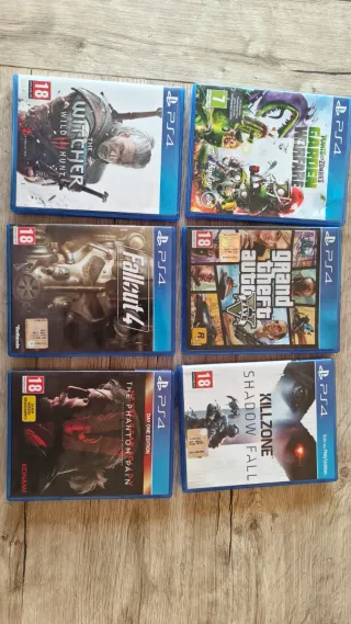 Consola PS4 + Accesorios