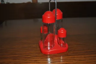 Set Olio Aceto Sale e Pepe Rosso