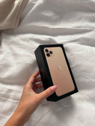 iPhone 11 Pro Max 64GB Dorado