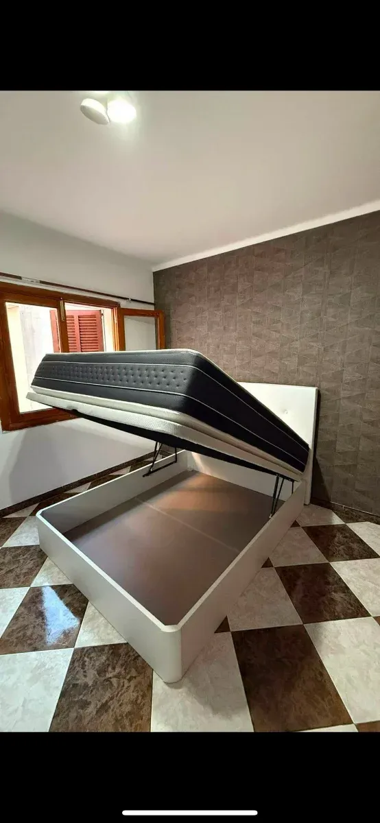 Camas armarios sofas mesas literas canapes colchon