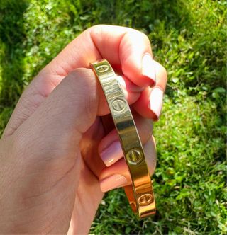 Pulsera Cartier Love Dorada