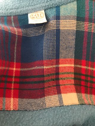 Sudadera azul con botones