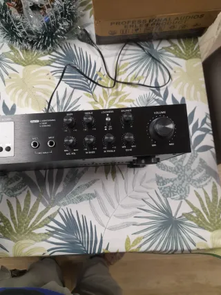 Amplificador Karaoke Sanbuck AV-6288T Negro