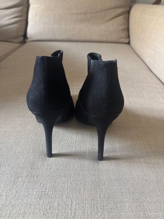 Botines negros tacón aguja