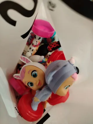 Lote Figuras bebes llorones y Peppa pig