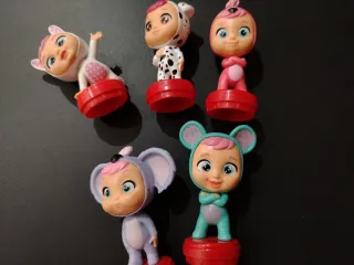 Lote Figuras bebes llorones y Peppa pig