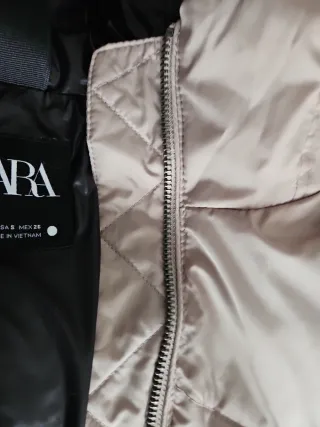 Cazadora acolchada gris