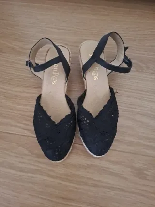 Sandalias Konpas Talla 37 Mujer. PRECIO NEGOCIABLE