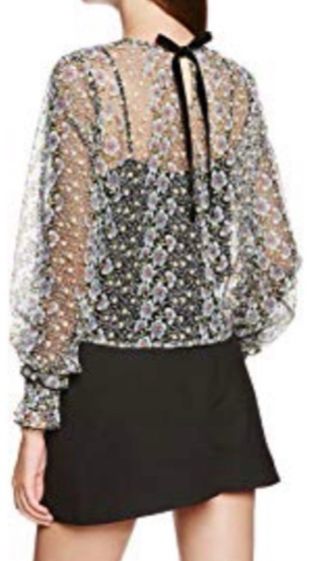 Blusa con encaje floral