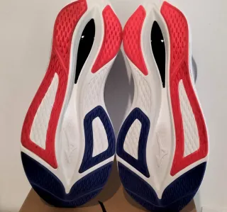 Zapatilla mizuno flash 3. Solo 2 usos.